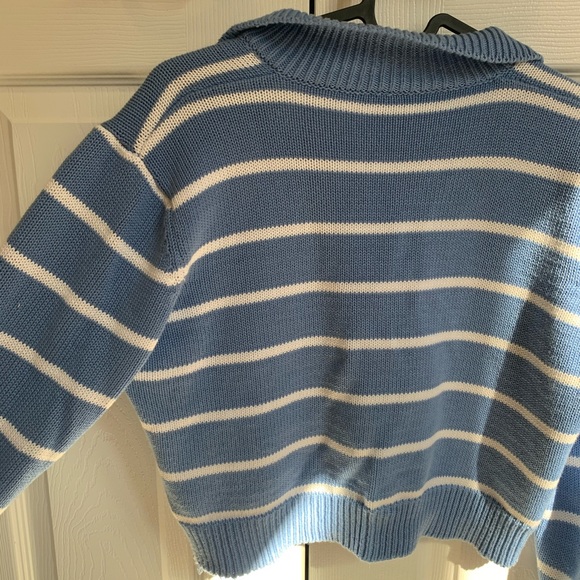 NEW WITH TAGS QUARTER ZIP - Picture 5 of 5